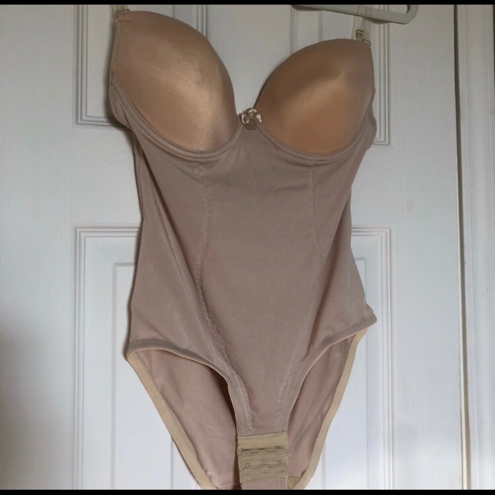 Wedding undergarment nude